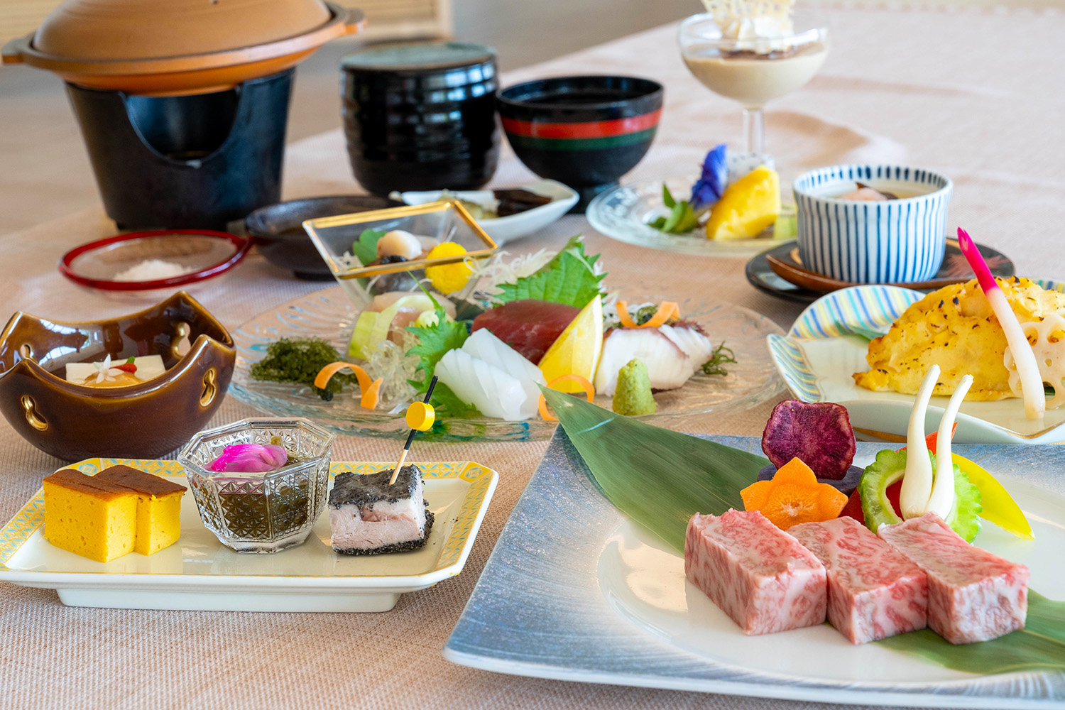 Kaiseki meal made with traditional Okinawan cuisine using various local ingredients.